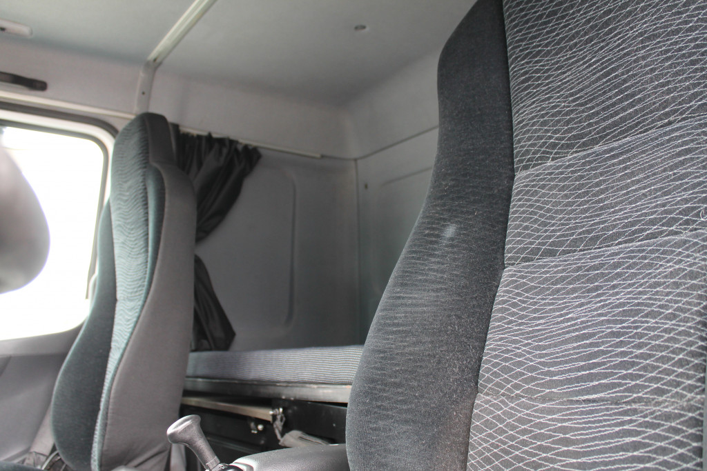 Mercedes-Benz Atego 1221 E6Blatt/Luft LBW Bett Schlafkabine - 10 Mercedes-Benz Atego 1221 E6Blatt/Luft LBW Bett Schlafkabine - 10