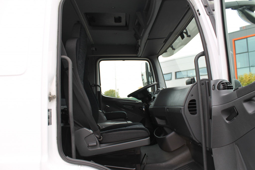 Mercedes-Benz Atego 1221 E6Blatt/Luft LBW Bett Schlafkabine - 21 Mercedes-Benz Atego 1221 E6Blatt/Luft LBW Bett Schlafkabine - 21