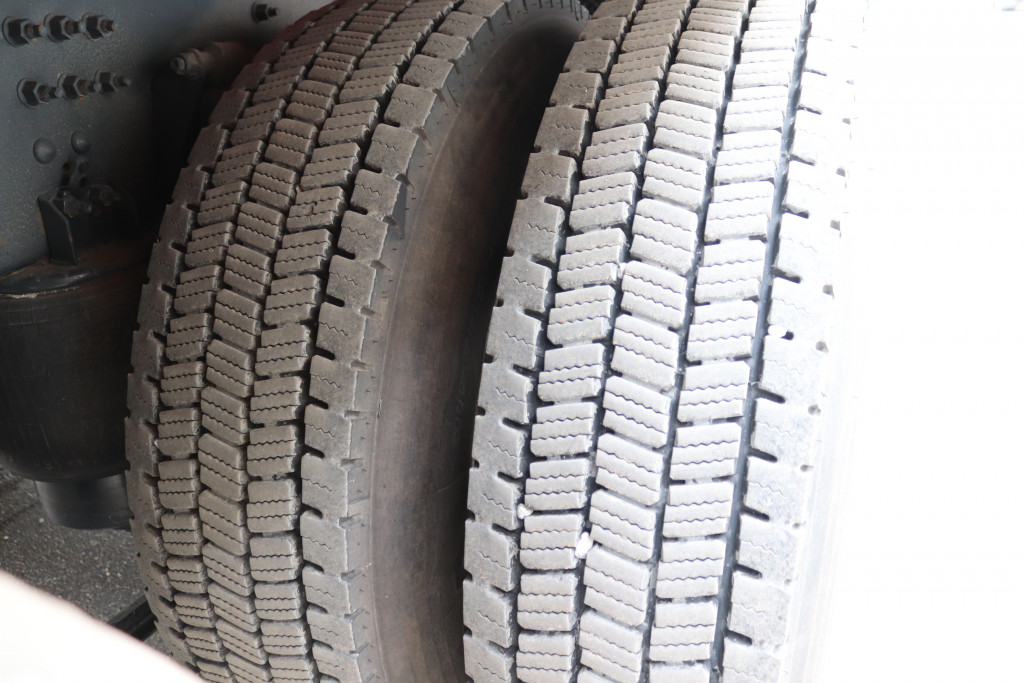 Volvo FH16.660 6x2 Lift/Lenk 2Betten ohne Kran - 50 Volvo FH16.660 6x2 Lift/Lenk 2Betten ohne Kran - 50